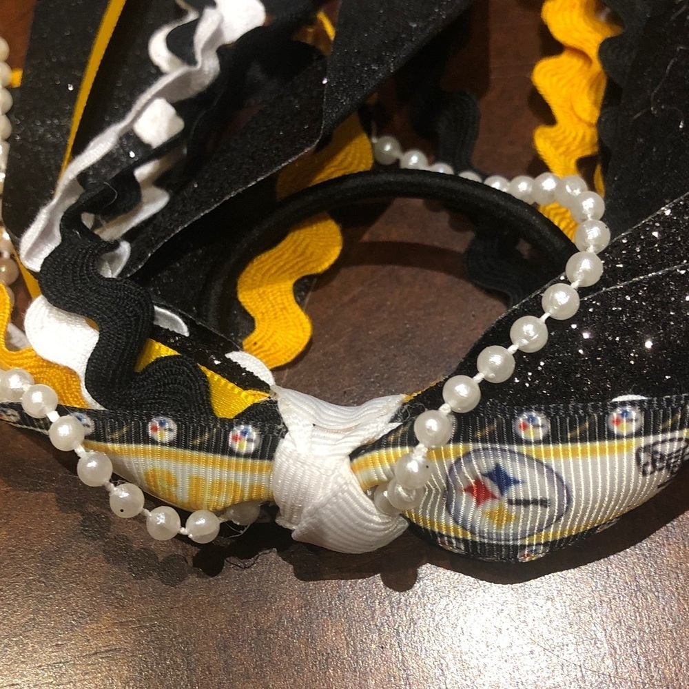 Pittsburgh Steelers Handcrafted Black and Yellow Hair Tie Bow with Ribbons NEW - Picture 3 of 6